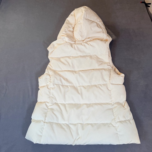 Talbots Women's Puffer Full Zip Snap Front Vest Detachable Faux Fur Hood-Large - Picture 6 of 9